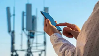 Google Pixel 10 : ഗൂഗിൾ പിക്സൽ 10 ന് ഇന്ത്യയിൽ 10,000 രൂപ കിഴിവ്: വില 70,000-ൽ താഴെ