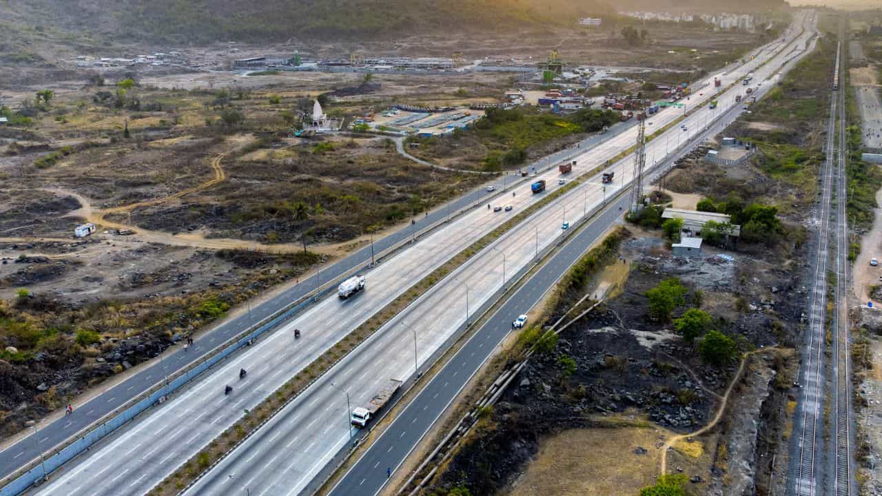 Mumbai-Pune Expressway: മുംബൈ-പൂനെ യാത്രക്കാര്‍ക്ക് സന്തോഷവാര്‍ത്ത; കേബിള്‍ പാലം മെയ് 1ന് തുറക്കും