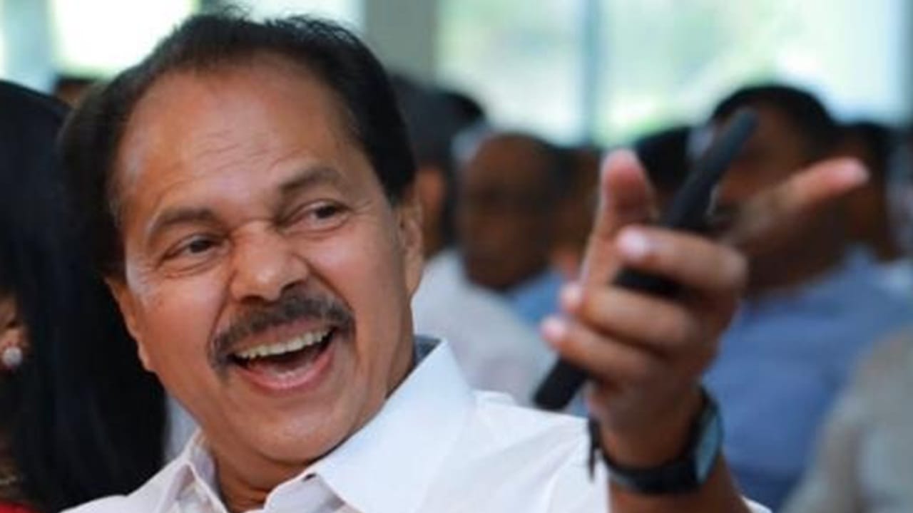 2021-ലെ തിരഞ്ഞെടുപ്പില് തൃക്കാക്കരയില് വിജയിച്ചത് കോണ്ഗ്രസ് നേതാവായ പി.ടി. തോമസായിരുന്നു. 14,320 ആയിരുന്നു ഭൂരിപക്ഷം. 2021 ഡിസംബര് 22-ന് പിടി അന്തരിച്ചു. ഉപതിരഞ്ഞെടുപ്പില് ഭാര്യ ഉമ തോമസ് വിജയിച്ചു. ഇത്തവണയും ഉമ മത്സരിക്കുന്നു (Image Credits: Uma Thomas Facebook Page).