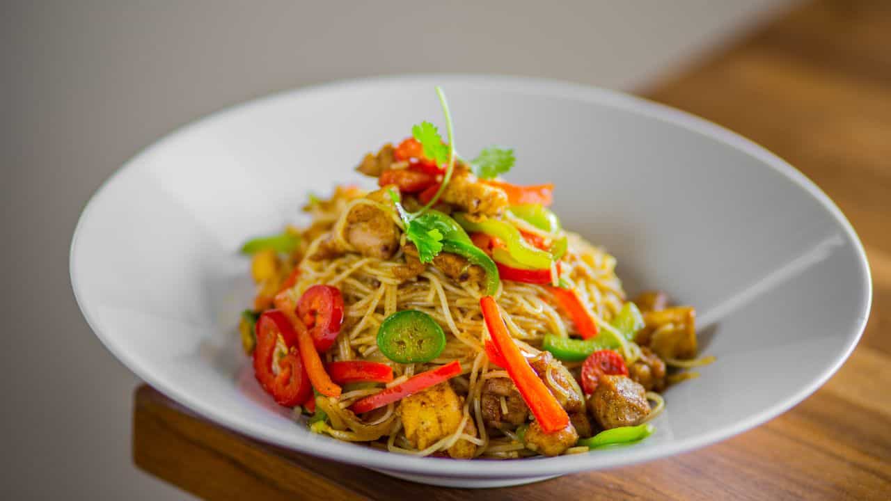 Health Tips: ചൂടിനെ തുരത്താൻ ഒരു കൂൾ സാലഡ് വെറും 5 മിനിറ്റിൽ തയ്യാറാക്കാവുന്ന പച്ച പപ്പായ മാജിക്