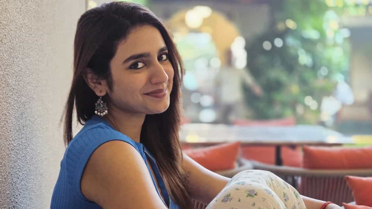 Priya warrier: ബ്രേക്ക് അപ്പ് ആയി സങ്കടപ്പെട്ടിരിക്കുകയാണോ? മാറ്റാൻ ടിപ്സുമായി പ്രിയ വാര്യർ