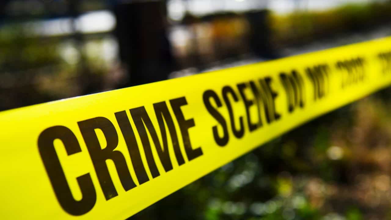 Pune Six Year Old Death: പിഞ്ചുകുഞ്ഞിനെ അമ്മയും കാമുകനും ചേർന്ന് ബക്കറ്റിൽ മുക്കിക്കൊന്നു; മരണം ഉറപ്പാക്കാൻ തറയിലടിച്ചു Pune Six Year Old Death: പിഞ്ചുകുഞ്ഞിനെ അമ്മയും കാമുകനും ചേർന്ന് ബക്കറ്റിൽ മുക്കിക്കൊന്നു; മരണം ഉറപ്പാക്കാൻ തറയിലടിച്ചു