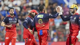RCB vs MI: ദൈവത്തിന്റെ പോരാളികള്‍ക്ക് ശനിദശ; ആര്‍സിബിയോടും തോറ്റു...