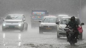 Kerala Weather Update: ഇനി വരുന്നത് ഇടിമിന്നലോടു കൂടിയ മഴയും ശക്തമായ കാറ്റും; ജാഗ്രതാ നിർദ്ദേശങ്ങൾ ഇതാ...