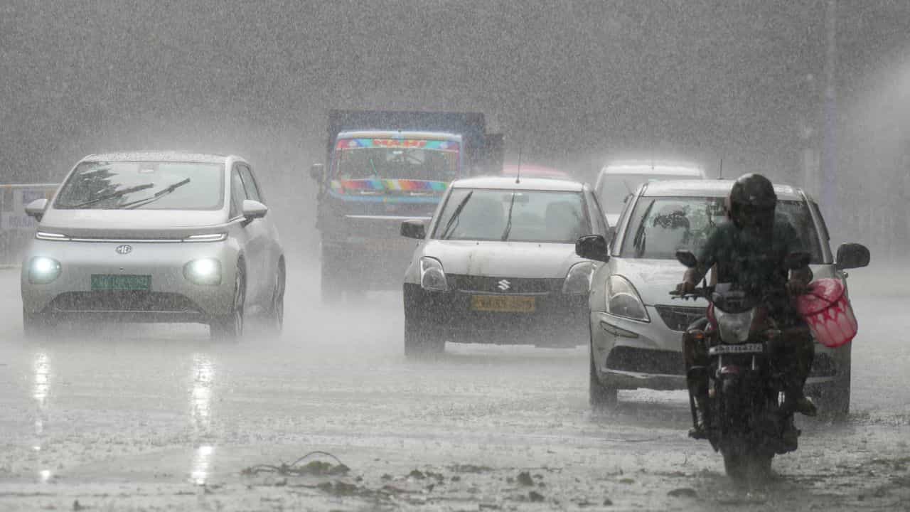 Kerala Weather Update: വേനൽചൂടിന് ആശ്വാസം: കേരളത്തിൽ വരും ദിവസങ്ങളിൽ ശക്തമായ മഴ, അലർട്ടുള്ള ജില്ലകൾ ഇതാ