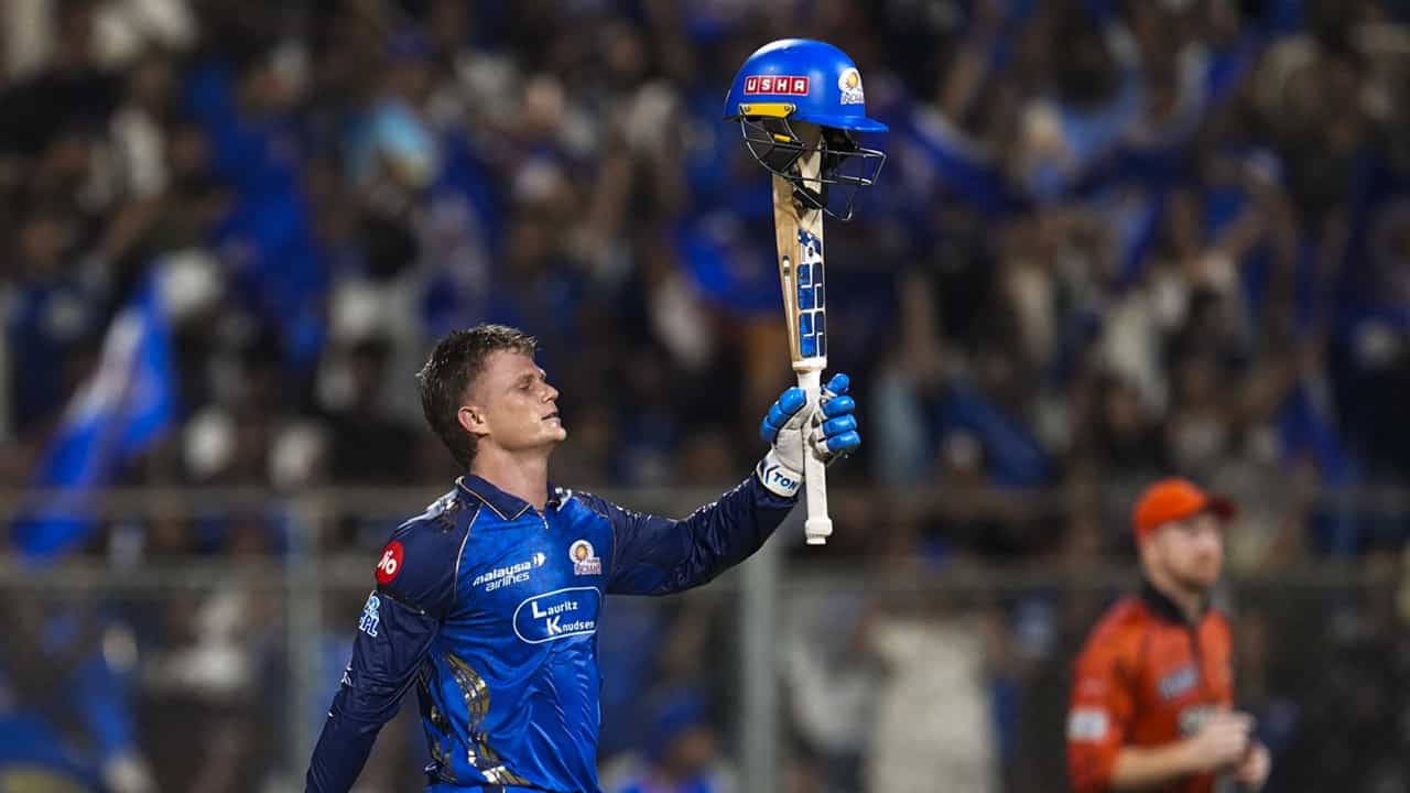 Ryan Rickelton: രോഹിതിനെ പോലും പിന്നിലാക്കി; മുംബൈ ഇന്ത്യന്‍സില്‍ ആ വമ്പന്‍ നേട്ടത്തില്‍ റിക്കല്‍ട്ടണ്‍ ഇനി ഒന്നാമന്‍