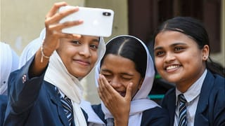 LIC HFL Recruitment 2026: 40,000-ത്തോളം രൂപ ശമ്പളം വാങ്ങാം; എല്‍ഐസി ഹൗസിങ് ഫിനാന്‍സില്‍ ജൂനിയര്‍ അസിസ്റ്റന്റാകാം