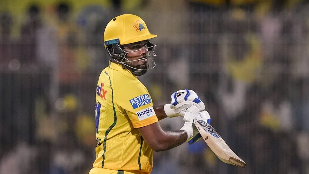 CSK vs SRH: ആദ്യ പന്ത് സിക്‌സ്, പിന്നാലെ ഔട്ട്! സഞ്ജുവിന് നിരാശ