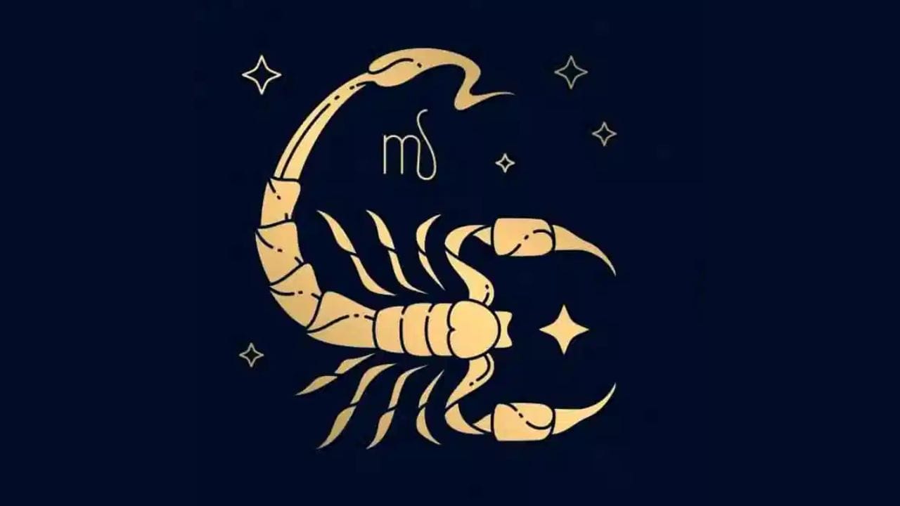 വൃശ്ചികം: ശുക്രന്റെയും വ്യാഴത്തിന്റെയും സംയോജനം വൃശ്ചികം രാശിക്കാർക്ക്  ജീവിതത്തിൽ വലിയ നേട്ടങ്ങൾക്കും സൗഭാഗ്യങ്ങൾക്കും കാരണമാകും. നിങ്ങൾക്ക് വിദ്യാഭ്യാസത്തിലും തൊഴിലിലും മുന്നേറാനുള്ള അവസരങ്ങൾ തുറന്നുവരും. തൊഴിൽ ചെയ്യുന്നവരെ സംബന്ധിച്ച് മുതിർന്ന ഉദ്യോഗസ്ഥരിൽ നിന്നും പ്രശംസ ലഭിക്കും. ഈ കാലയളവിൽ നിങ്ങൾ ചെയ്യുന്ന കാര്യങ്ങൾക്കെല്ലാം വിജയം പ്രതീക്ഷിക്കാം. പുതിയ സാമ്പത്തിക വഴികൾ തുറന്നുവരും. ജീവിതത്തിൽ സന്തോഷവും സമാധാനവും നിലനിൽക്കും. ക്ഷമയോടെ ചിന്തിച്ചു കാര്യങ്ങൾ ചെയ്താൽ എല്ലാ അനുകൂലമായി വരും.