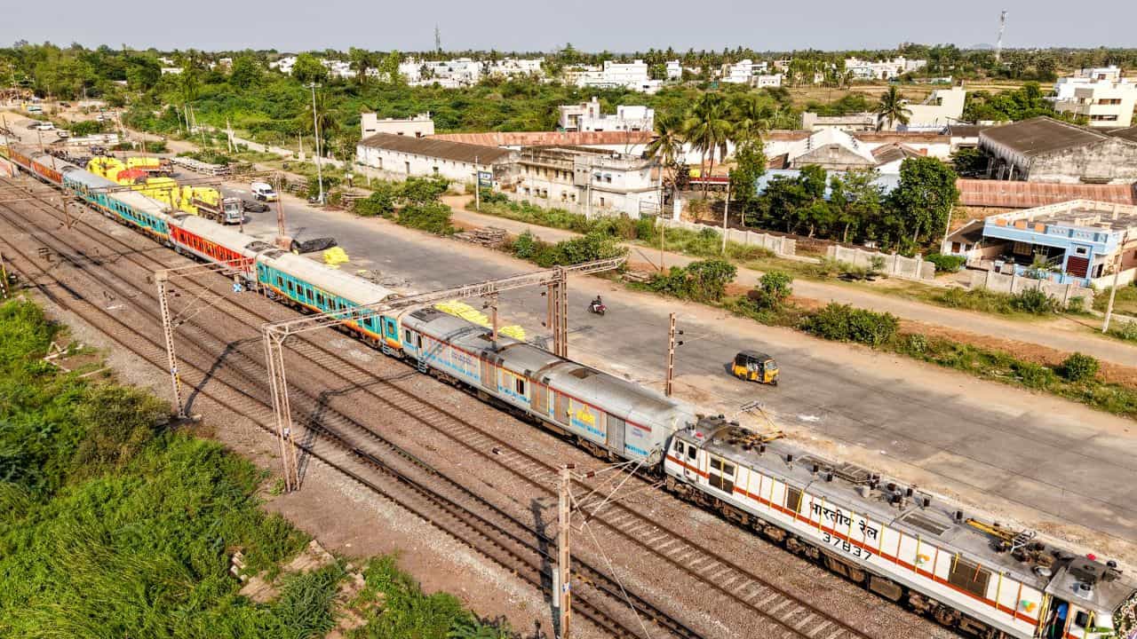 Railway News Kerala: മലബാറിലൂടെ ചെന്നൈയിലേക്ക് ഒരു സ്പെഷ്യൽ ട്രെയിൻ കൂടി; സ്റ്റോപ്പുകളും സമയക്രമവും ഇതാ