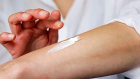 സൂര്യാതപമേറ്റാൽ ആദ്യം ചെയ്യേണ്ടത് എന്ത്? ലക്ഷണങ്ങൾ കണ്ടാൽ...