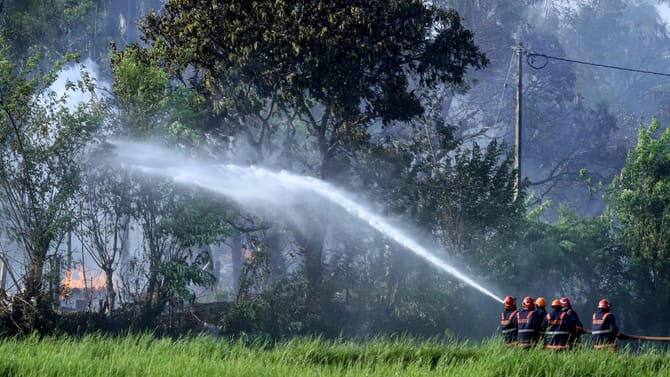 വെടിക്കെട്ട് മുറ പോലെ നടക്കണം, സാമ്പിൾ ഒഴിവാക്കാം എന്നാണ് പറഞ്ഞത്