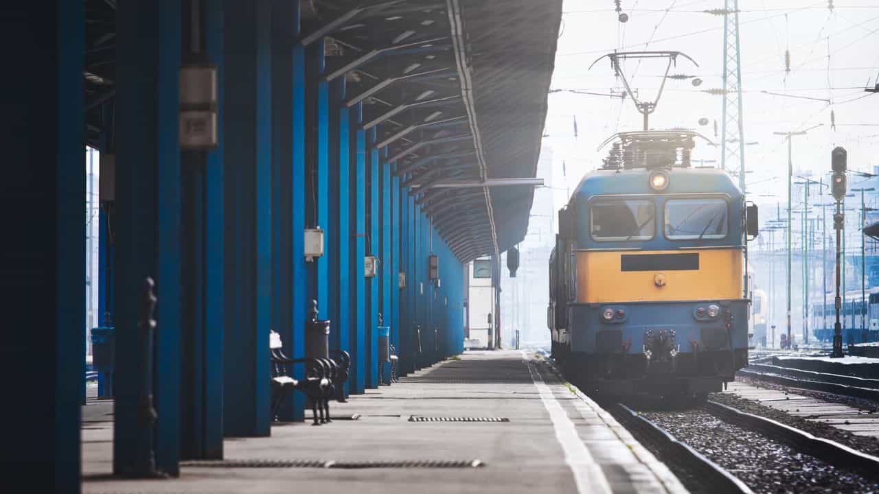 Railway Update: ബെംഗളൂരു-മൈസൂരു പാതയിലൂടെ ഇനി ട്രെയിനുകൾ കുതിക്കും, രണ്ട് മെമു കൂടി വരുന്നു, ഗുണം മലയാളികൾക്കും Railway Update: ബെംഗളൂരു-മൈസൂരു പാതയിലൂടെ ഇനി ട്രെയിനുകൾ കുതിക്കും, രണ്ട് മെമു കൂടി വരുന്നു, ഗുണം മലയാളികൾക്കും