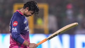 വൈഭവ് സൂര്യവംശിയുടെ ബാറ്റില്‍ എഐ ചിപ്പ്? ലാബില്‍ പരിശോധിക്കണം