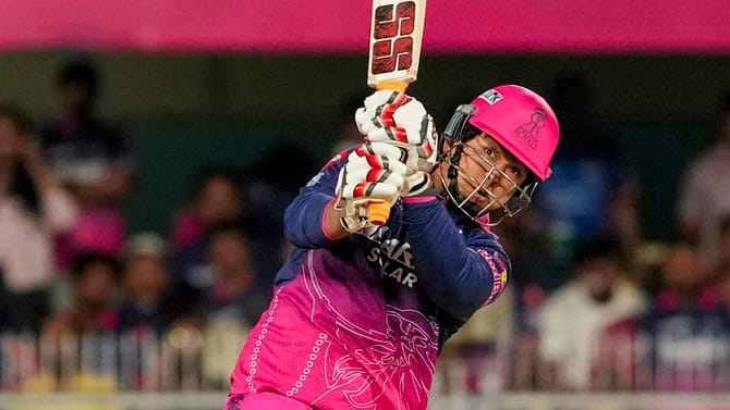 എന്ത് ബുമ്ര! ആദ്യ പന്തിൽ തന്നെ അടിച്ചു പറത്തി വൈഭവ് സൂര്യവംശി