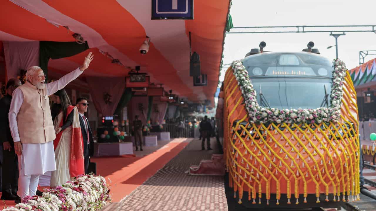 Bengaluru Vande Bharat: ബെംഗളൂരുവിലേക്ക് പുതിയ വന്ദേ ഭാരത്; യാത്ര പുറപ്പെടുന്നത് ഈ സമയത്ത്, റൂട്ട് അറിയണോ?