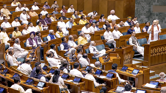 വനിത സംവരണ ബിൽ പാസാകുമോ? വോട്ടെടുപ്പ് ഇന്ന്