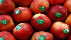 പഴങ്ങളിൽ സ്റ്റിക്കർ കണ്ടിട്ടില്ലേ? ​ഗുണമോ ദോഷമോ ?