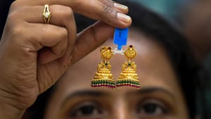 Kerala Gold Rate: സ്വർണം വാങ്ങുന്നുണ്ടോ, അവസരം മിസ്സാക്കല്ലേ… ഇന്നത്തെ നിരക്ക് അറിഞ്ഞോളൂ