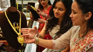Kerala Gold Rate: ഇന്ന് സ്വർണം വാങ്ങാൻ എത്ര രൂപ കൊടുക്കണം? വിറ്റാൽ ലാഭമോ, നിരക്ക് അറിഞ്ഞോളൂ