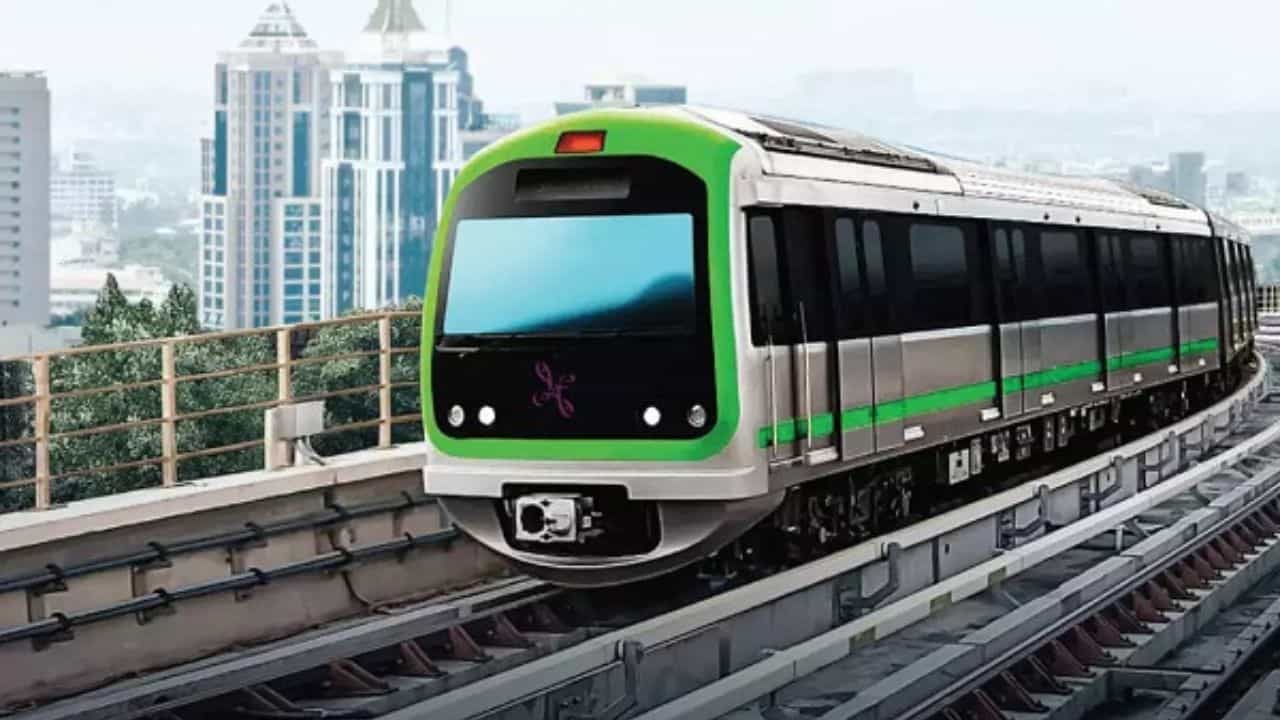 Namma Metro Travel: നമ്മ മെട്രോ ഗ്രീൻ ലൈനിൽ കയറാം ബെം​ഗളൂരു ചുറ്റാം; കുറഞ്ഞ ചിലവിൽ വൺ ഡേ ട്രിപ്പ്