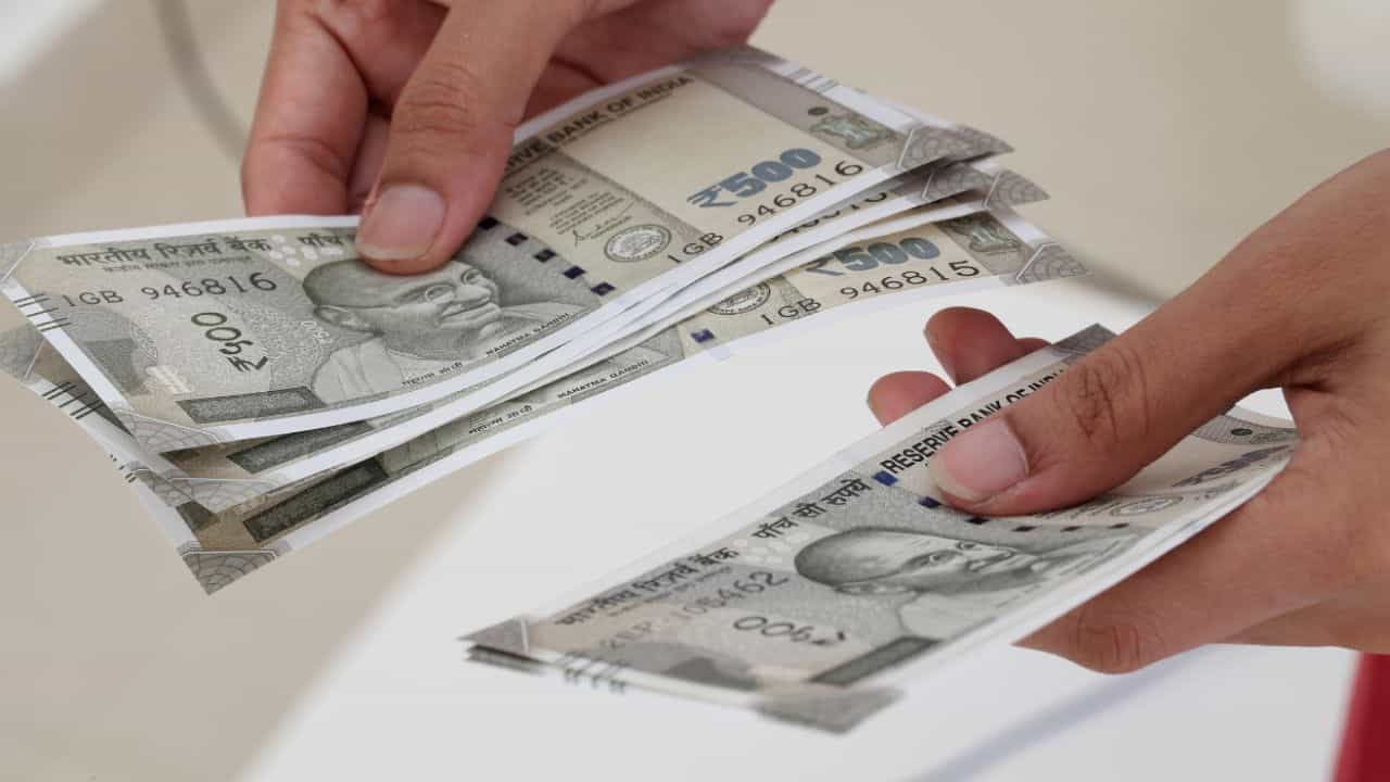 8th Pay Commission: ശമ്പളം കൂടുമെന്നതിൽ സംശയം വേണ്ട, പക്ഷേ എത്ര? ശമ്പള കമ്മീഷന്റെ പ്രവർത്തനം ഇങ്ങനെ