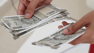 Kerala Gold Rate: സ്വർണം വാങ്ങാൻ പ്ലാനുണ്ടോ, വില അൽപം പ്രശ്നമാ…