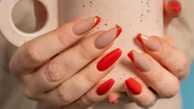 നെയിൽ ആർട്ടും ജെൽ പോളീഷും, രോ​ഗം വരുന്ന വഴി ഇങ്ങനെയുമാകാം