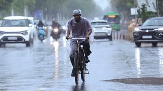 Kerala Railway Update: കോട്ടയം വഴിയുള്ള യാത്രക്കാർക്ക് തിരിച്ചടി, ഈ ട്രെയിനുകൾ ഇനി ആലപ്പുഴ വഴി; പുതിയ സ്റ്റോപ്പുകൾ അറിയാം
