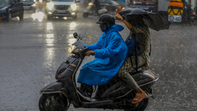 മധ്യകേരളത്തിൽ വേനൽമഴ എത്തിയേ, കൂടെ ഇടിമിന്നലും