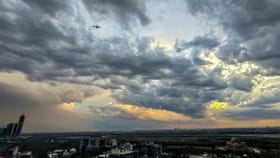 റിയാദിൽ കനത്ത മഴ; നേരിടാൻ 9,000 ജീവനക്കാരും 2,000 വാഹനങ്ങളും