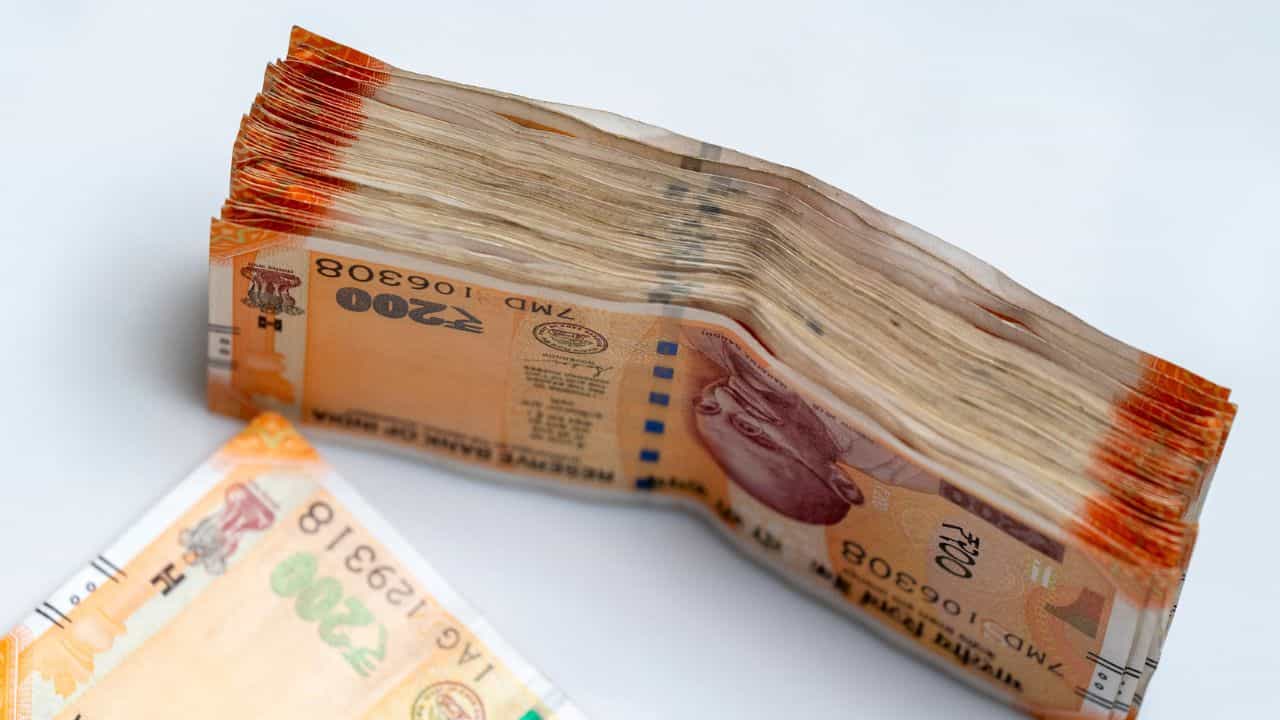 Kerala Abhayakiranam Scheme: അഭയകിരണം പദ്ധതിയിലൂടെ 1,000 രൂപ നേടാം, അപേക്ഷിക്കേണ്ടത് ഇങ്ങനെ...