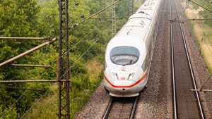 Bengaluru-Mumbai Train: 14 മണിക്കൂര്‍ മാത്രം! ബെംഗളൂരു-മുംബൈ സൂപ്പര്‍ഫാസ്റ്റ് ട്രെയിന്‍ ജൂണില്‍ സര്‍വീസ് ആരംഭിക്കും