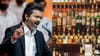 ആരംഭിച്ചിടലാമ? തമിഴ്നാട്ടിലെ മദ്യശാലകൾ അടച്ചുപൂട്ടാൻ വിജയ്...
