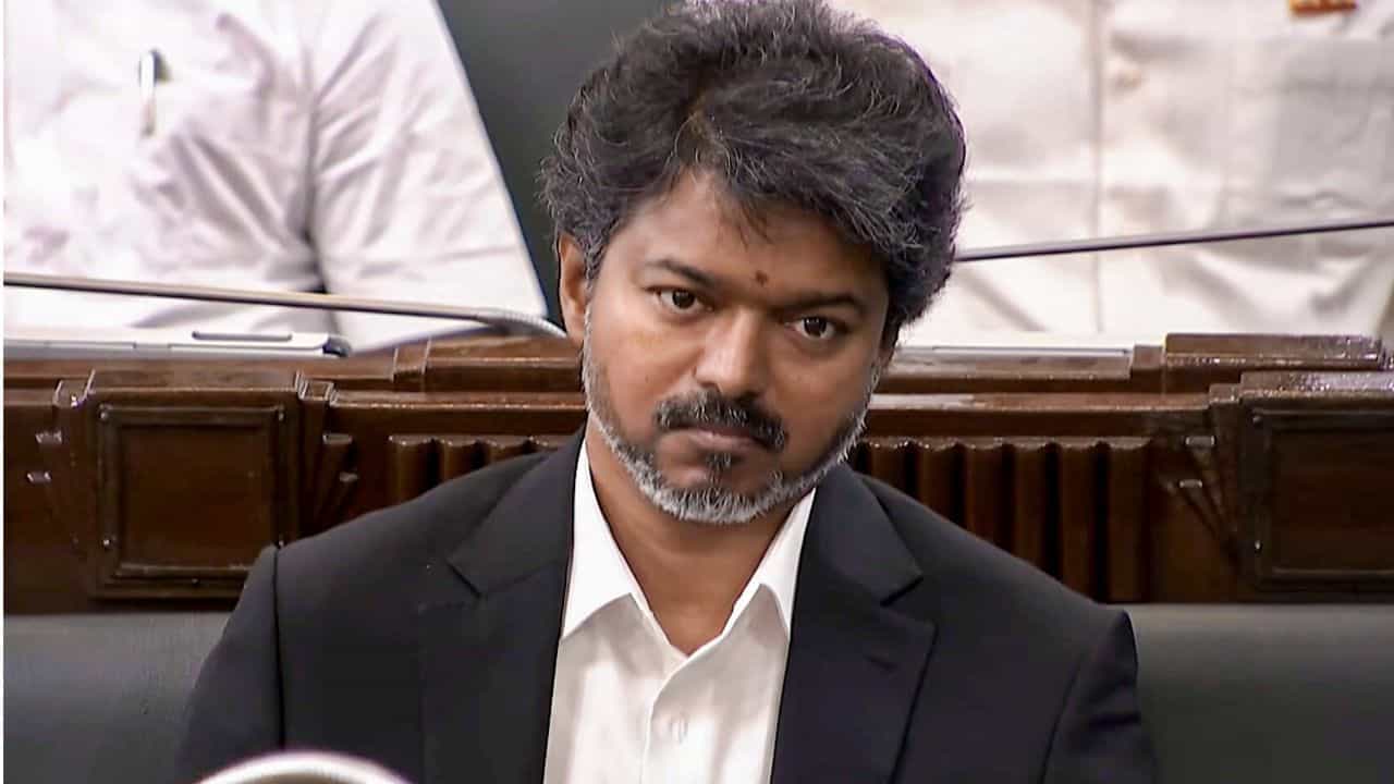 TVK Vijay: നിങ്ങളുടെ സത്യപ്രതിജ്ഞയിൽ ഭാര്യയും കുട്ടികളും പങ്കെടുത്തോ ? മുഖ്യമന്ത്രി വിജയ്ക്കെതിരെ രൂക്ഷ വിമർശനവുമായി ഡിഎംകെ