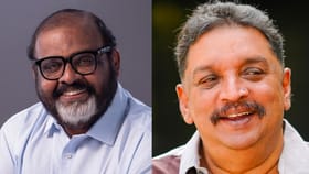 ദൈവനാമത്തില്‍ സത്യപ്രതിജ്ഞ ചെയ്യാതെ സിപി ജോണും, ഷിബു ബേബി ജോണും