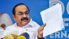 വിഡി സതീശന്റെ യാത്രകള്‍ക്ക് വാഹനവ്യൂഹം ഉണ്ടാകില്ല