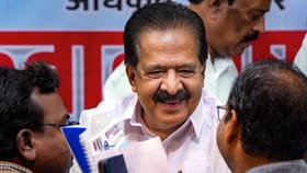മുഖ്യമന്ത്രിയെ കണ്ടെത്താനാകാതെ കോണ്‍ഗ്രസ്; രമേശ് ചെന്നിത്തല...