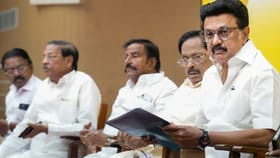 'കാണിച്ചത് വിശ്വാസ വഞ്ചന, പിന്നിൽ നിന്ന് കുത്തി'; ഡിഎംകെ