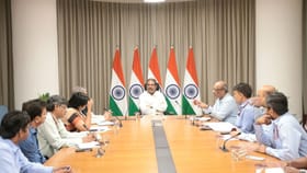 നീറ്റ് പുനഃപരീക്ഷ: വ്യാജ വിവരങ്ങൾക്ക് പൂട്ട് വീഴും, ഉന്നതതലയോഗം