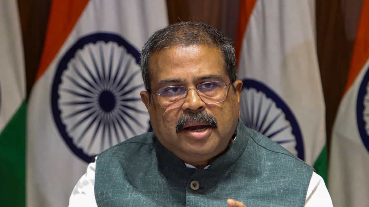 CBSE Evaluation 2026: മൂല്യനിര്ണയത്തില് പുതുചരിത്രം; ഒഎസ്എം വഴി പരീക്ഷ പേപ്പര് നോക്കി സിബിഎസ്ഇ CBSE Evaluation 2026: മൂല്യനിര്ണയത്തില് പുതുചരിത്രം; ഒഎസ്എം വഴി പരീക്ഷ പേപ്പര് നോക്കി സിബിഎസ്ഇ