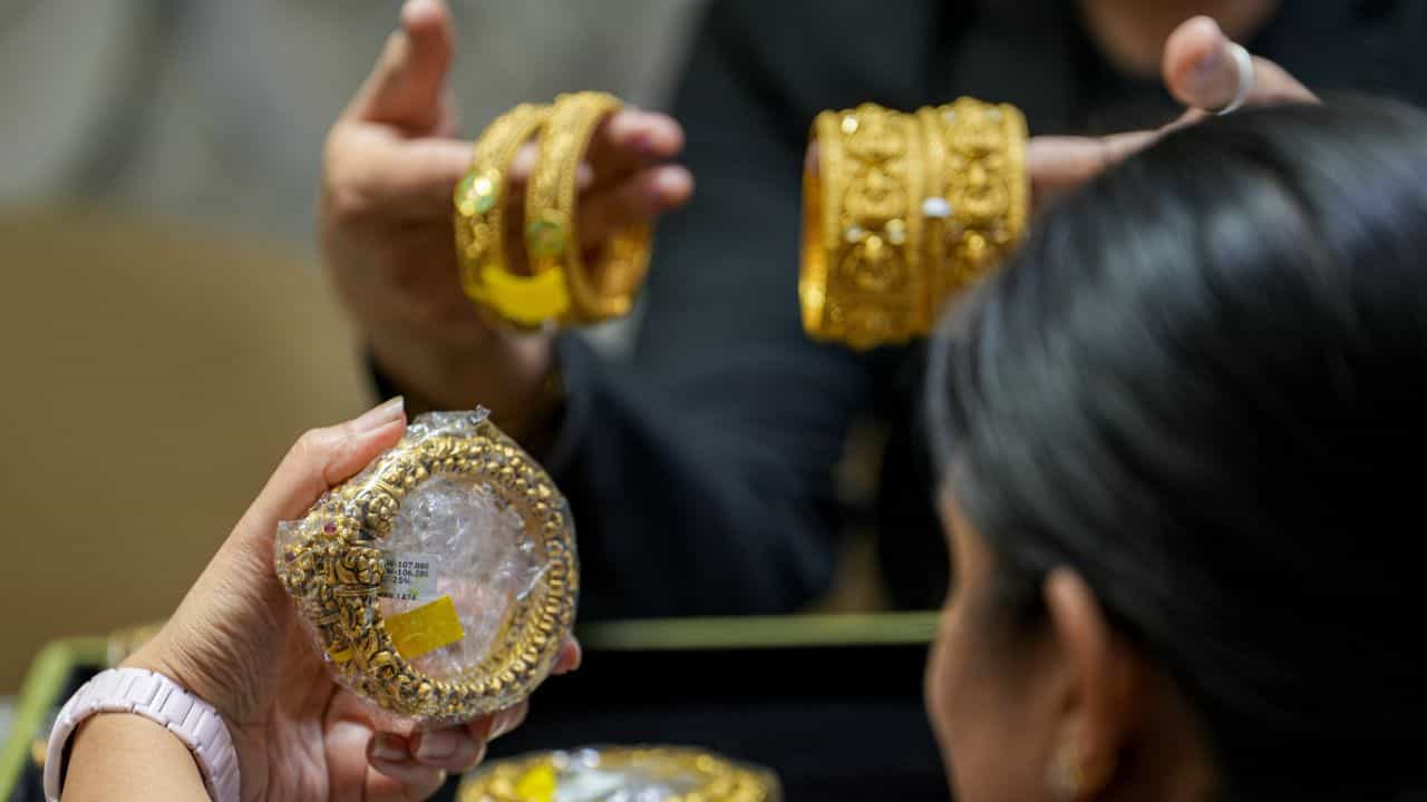 Kerala Gold Rate: ഇന്ന് വാങ്ങിയാല്‍ ഇരട്ടി വാങ്ങാം; മെയ് അഞ്ചിലെ സ്വര്‍ണവില