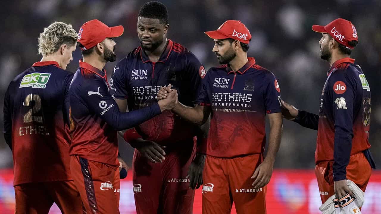 IPL 2026: പുറത്തായത് രണ്ട് ടീമുകള്‍ മാത്രം; ബാക്കിയെല്ലാവരും പോരാട്ടത്തില്‍; പ്ലേ ഓഫ് സാധ്യതകള്‍ ഇങ്ങനെ