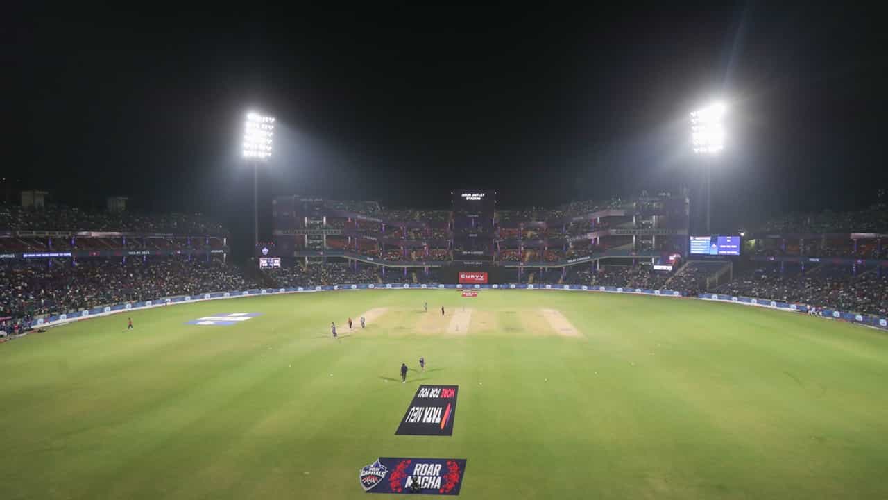 IPL 2026: ഐപിഎല്ലില്‍ ഹണി ട്രാപ്പ് ഭീഷണി; താരങ്ങളുടെ മുറികളില്‍ റെയ്ഡ് നടത്താന്‍ ബിസിസിഐ