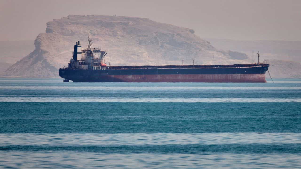 Strait of Hormuz: ഹോര്‍മുസില്‍ ഇന്ത്യക്കാരന്‍ കൊല്ലപ്പെട്ടു; കടലിടുക്കിലെ ഏറ്റുമുട്ടല്‍ സ്‌നേഹത്തല്ലെന്ന് ട്രംപ്