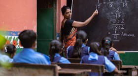അവസാന നിമിഷം സ്കൂൾ അധ്യാപകരുടെ സ്ഥലംമാറ്റം മരവിപ്പിച്ചു