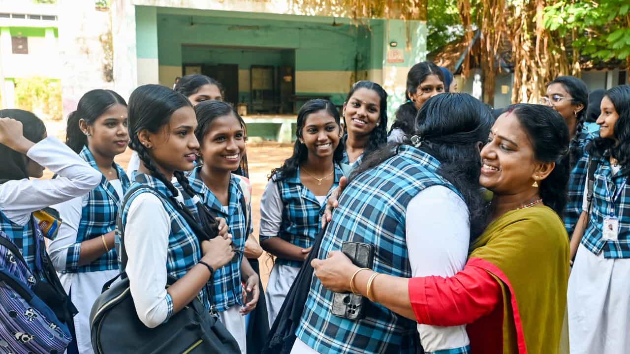 Kerala SSLC Result 2026: കൗണ്ട്ഡൗൺ ആരംഭിച്ചു! എസ്എസ്എൽസി ഫലമറിയാൻ ഇനി 7 നാൾ; ഈ ലിങ്കുകൾ കൈയ്യിൽ കരുതിക്കോ