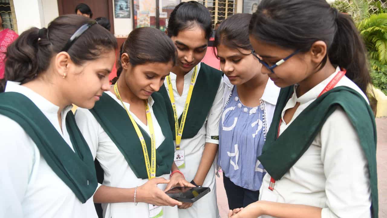 Kerala Plus One Admission 2026: പ്ലസ് വൺ പ്രവേശനം; ഇന്ന് മുതൽ അപേക്ഷിച്ച് തുടങ്ങാം, തെറ്റ് പറ്റാതിരിക്കാൻ ഇതറിയുക Kerala Plus One Admission 2026: പ്ലസ് വൺ പ്രവേശനം; ഇന്ന് മുതൽ അപേക്ഷിച്ച് തുടങ്ങാം, തെറ്റ് പറ്റാതിരിക്കാൻ ഇതറിയുക