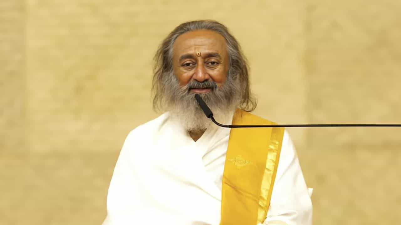 ആത്മീയതയുടെ 45 വർഷങ്ങൾ; ശ്രീ ശ്രീ രവിശങ്കറിന് 70-ാം ജന്മദിനാശംസകൾ നേർന്ന് ലോകനേതാക്കൾ