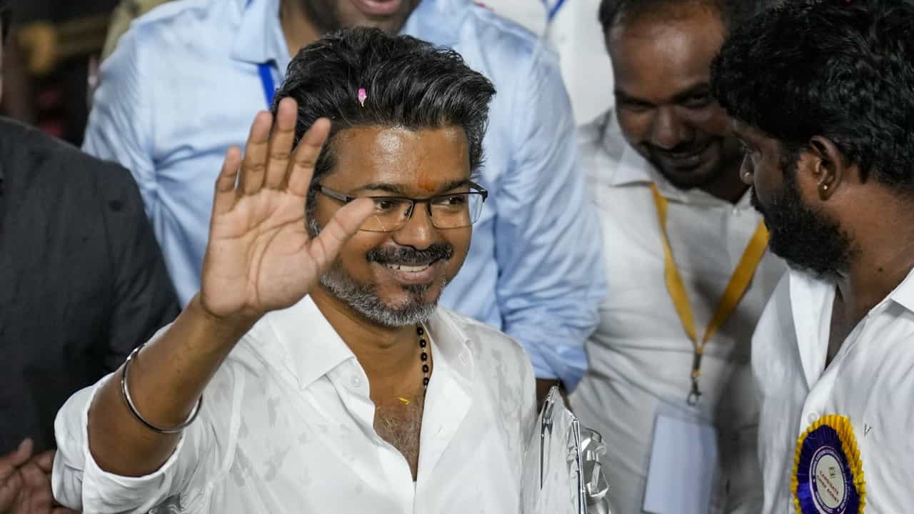 Tamil Nadu  Government Formation: സര്‍ക്കാര്‍ രൂപീകരണത്തില്‍ അനിശ്ചിതത്വം; പക്ഷേ, സത്യപ്രതിജ്ഞ ചെയ്യാന്‍ വിജയ്‌